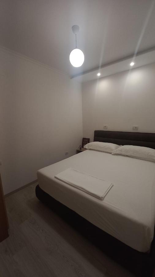Flowers Guesthouse Τίρανα Εξωτερικό φωτογραφία