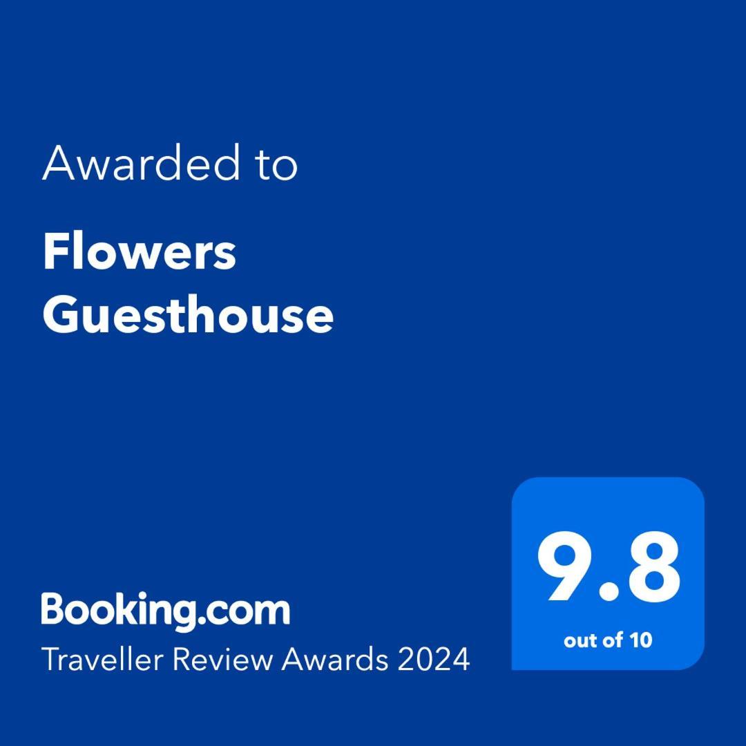 Flowers Guesthouse Τίρανα Εξωτερικό φωτογραφία