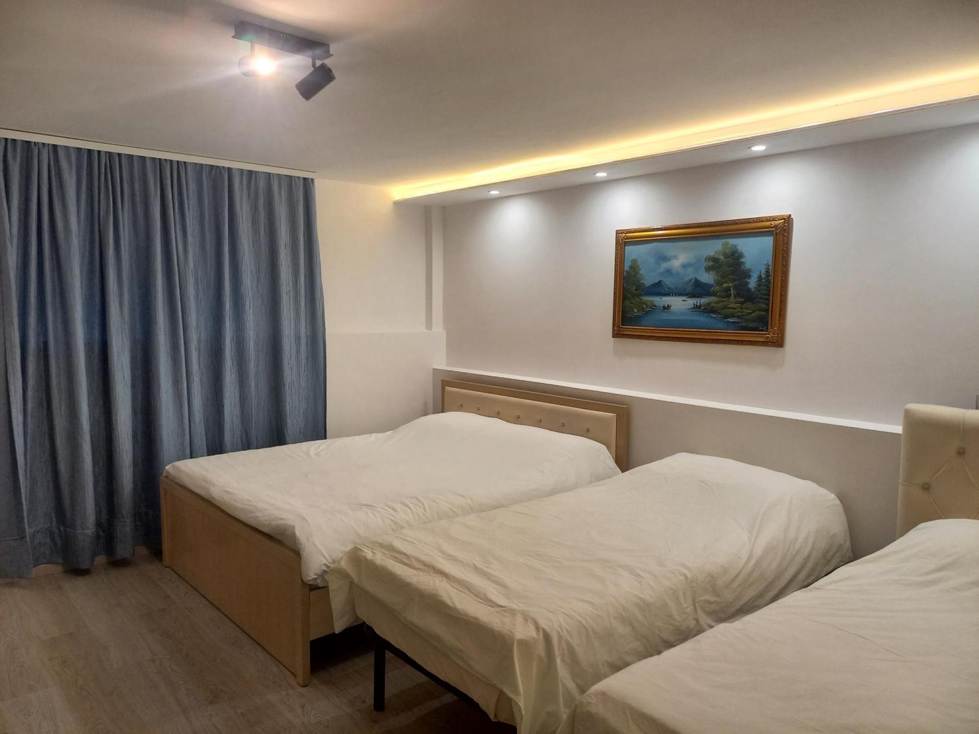 Flowers Guesthouse Τίρανα Εξωτερικό φωτογραφία