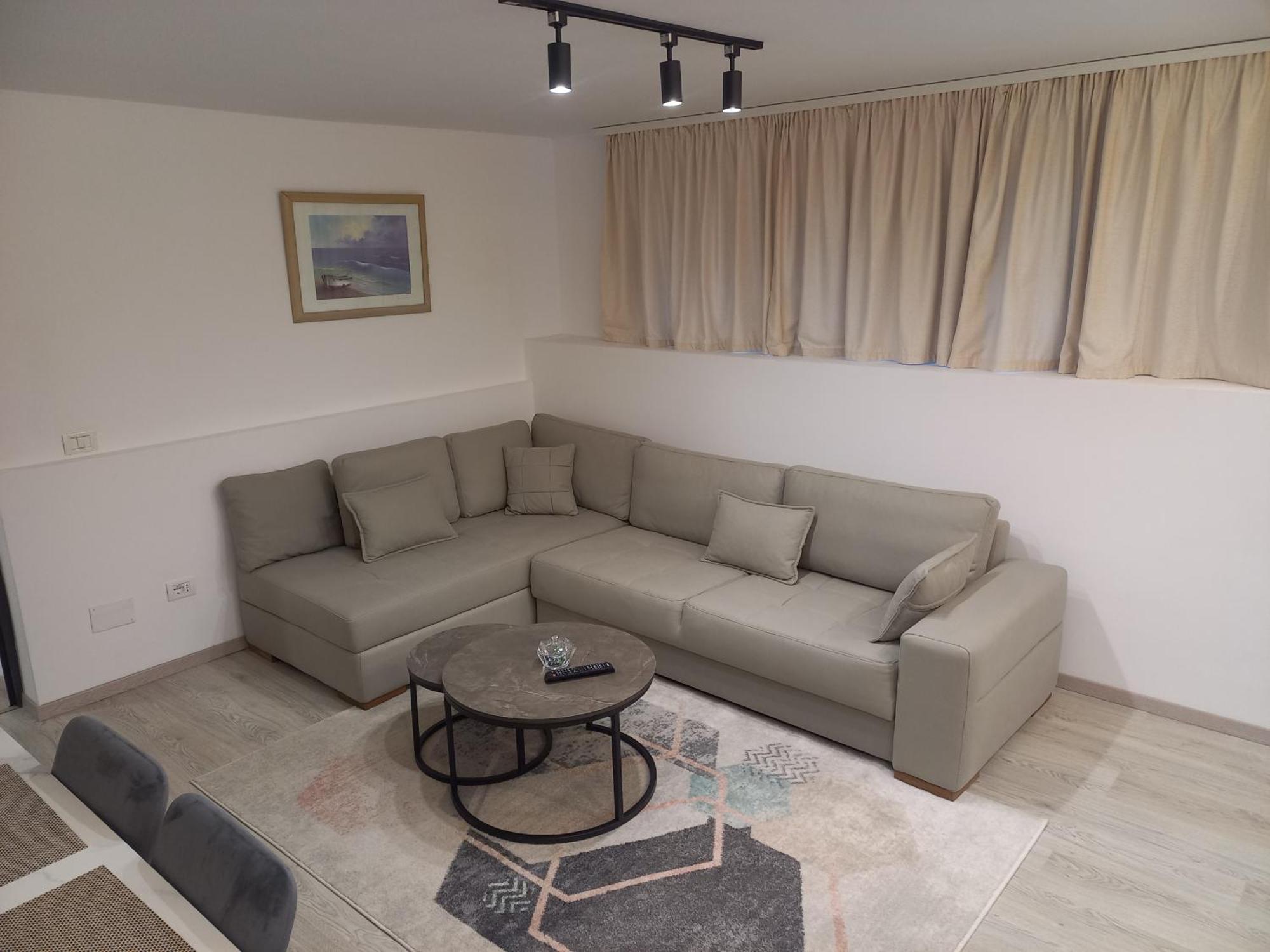 Flowers Guesthouse Τίρανα Εξωτερικό φωτογραφία