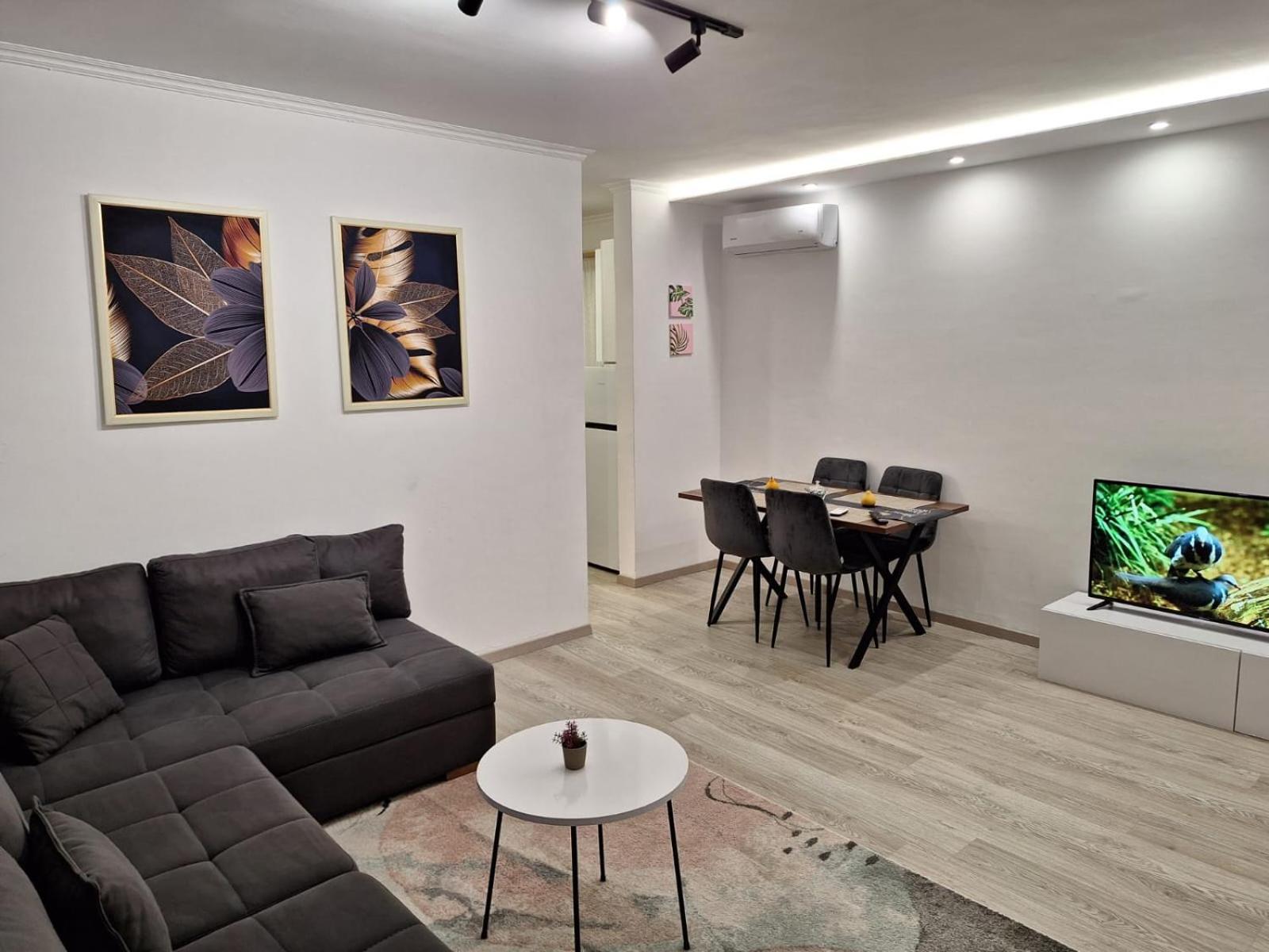 Flowers Guesthouse Τίρανα Εξωτερικό φωτογραφία