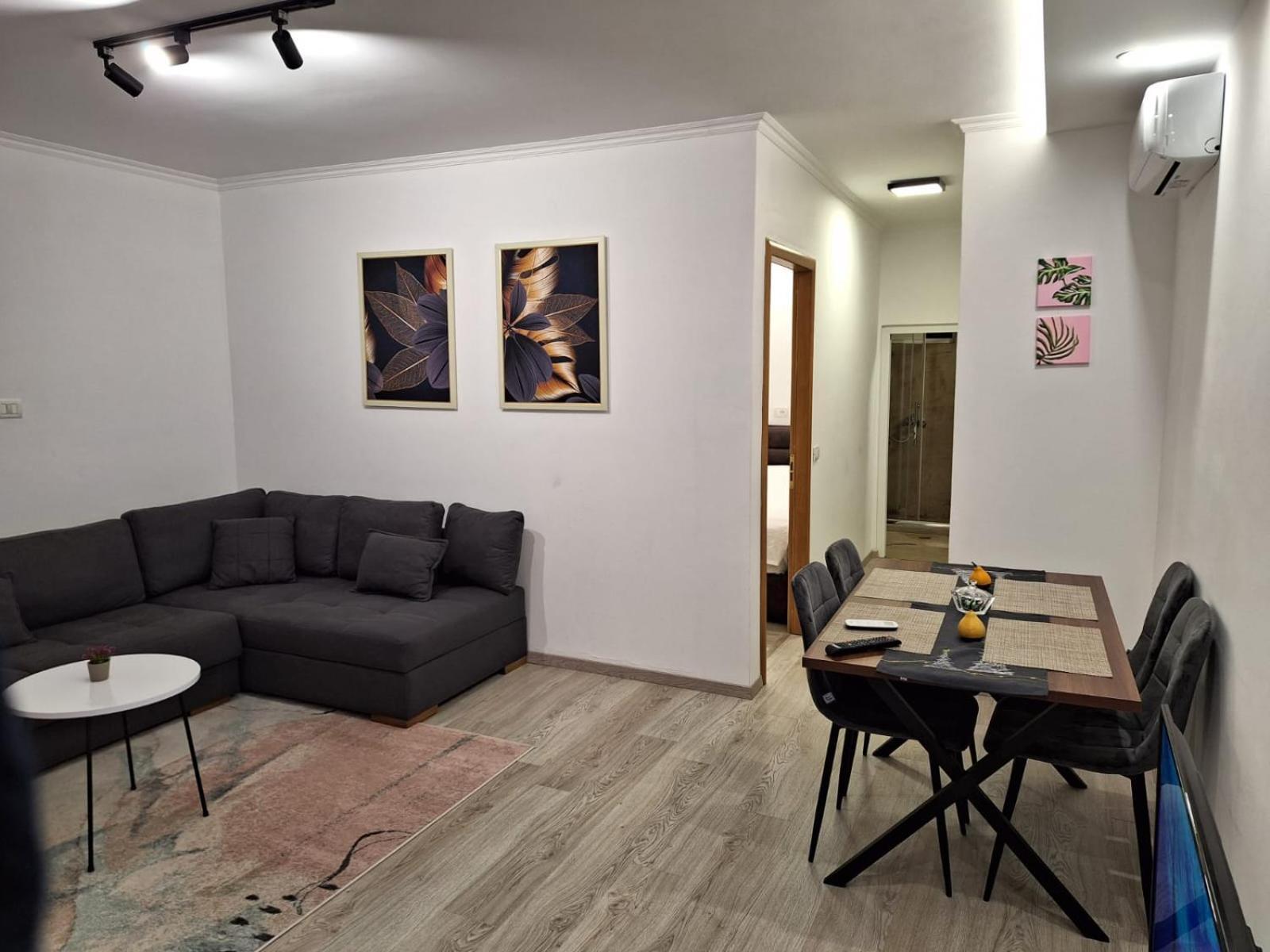 Flowers Guesthouse Τίρανα Εξωτερικό φωτογραφία