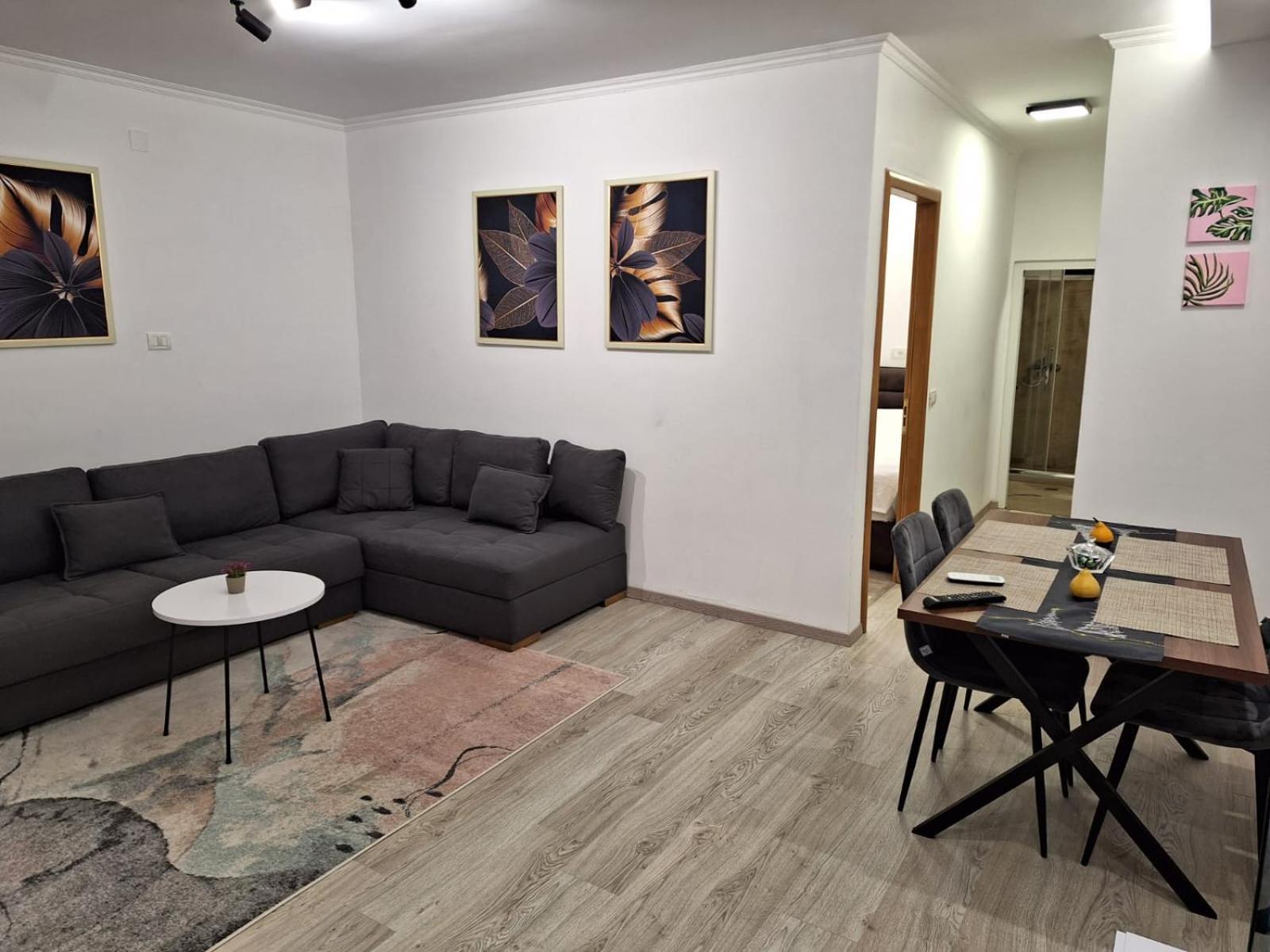 Flowers Guesthouse Τίρανα Εξωτερικό φωτογραφία