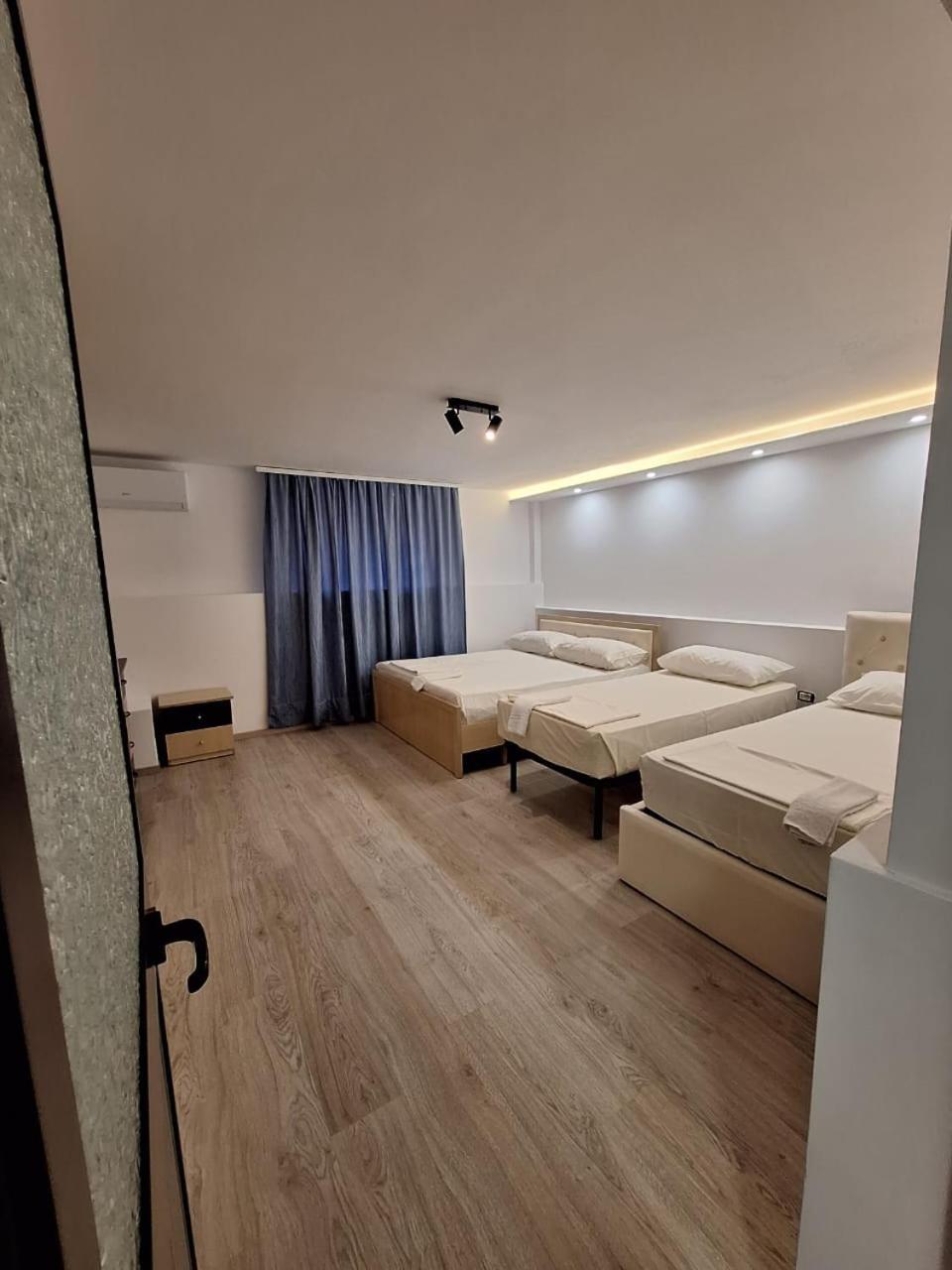 Flowers Guesthouse Τίρανα Εξωτερικό φωτογραφία