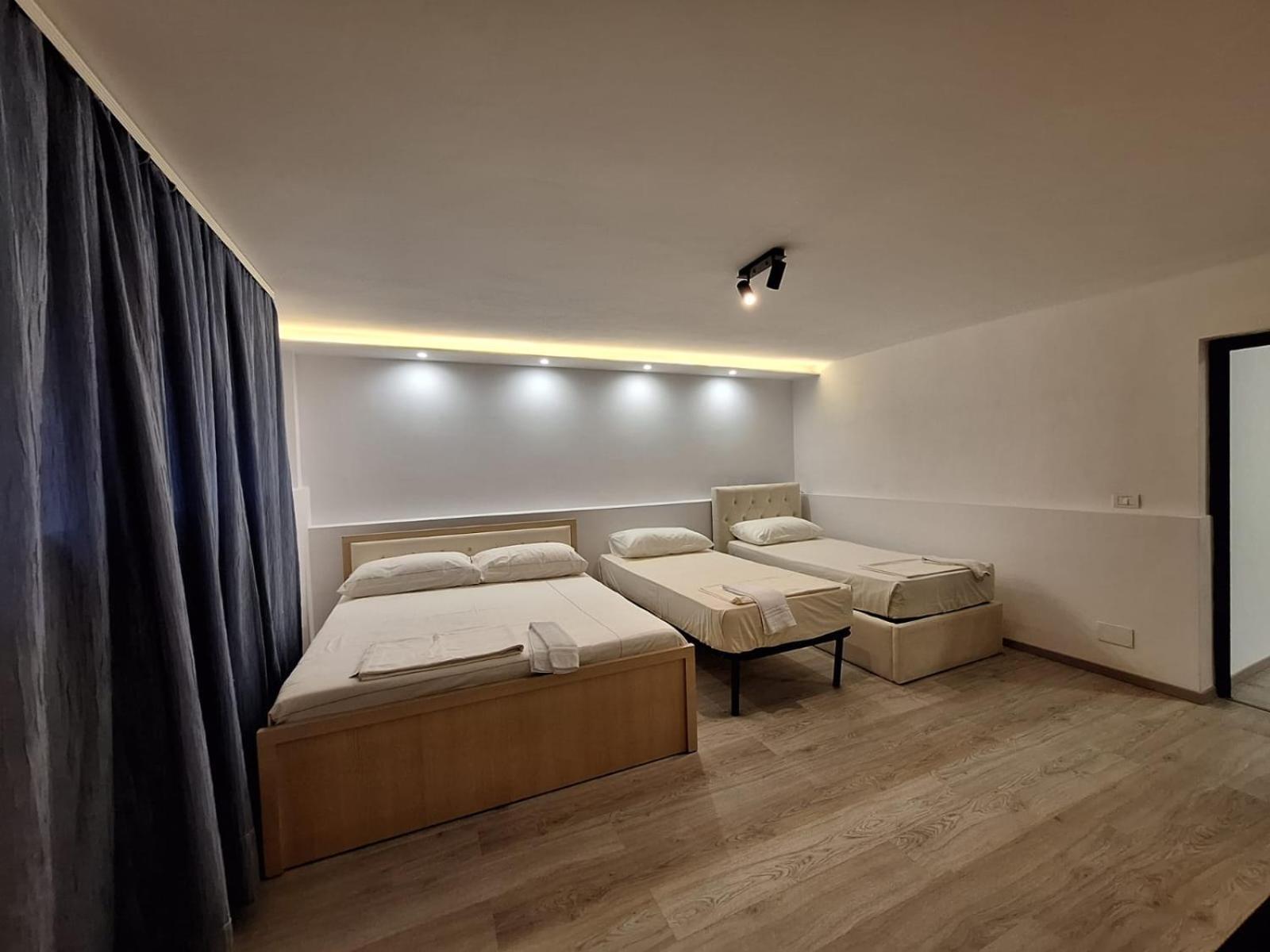 Flowers Guesthouse Τίρανα Εξωτερικό φωτογραφία